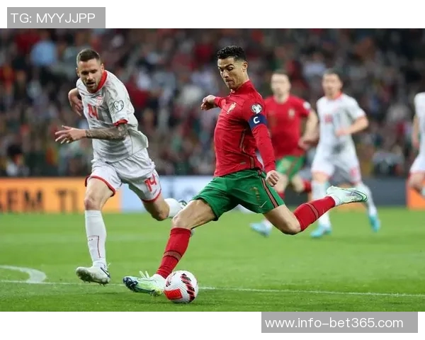 阿尔瓦雷斯坦言抱怨只因自责表现不佳希望在比赛中更好发挥