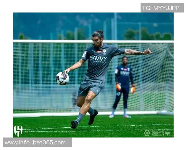 加拉塔萨雷欲签鲁本内维斯面临曼联热刺等强队竞争挑战